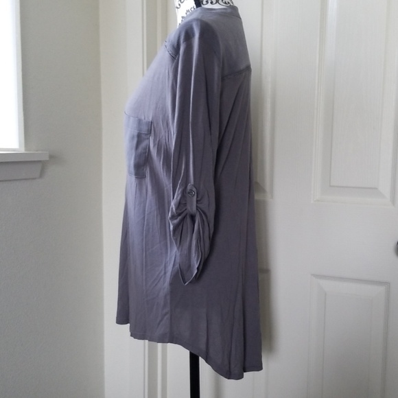 Top - Picture 2 of 3